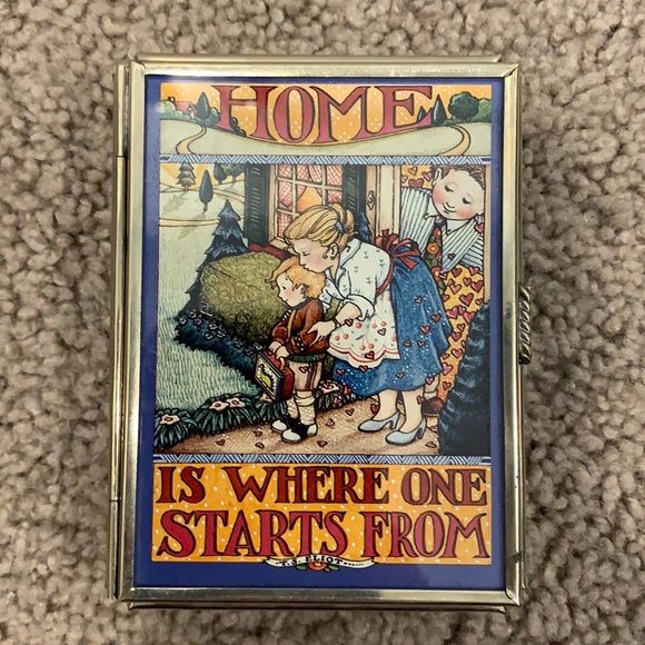 Rare Mary Engelbreit “Home is where one starts from” jewelry trinket box - Picture 1 of 5